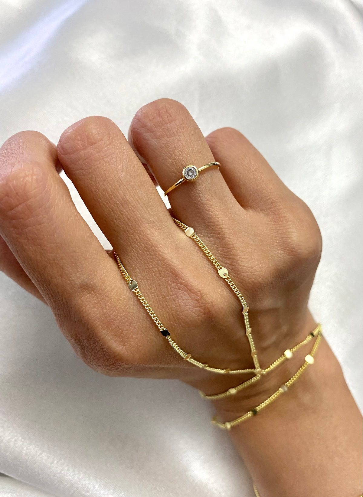 Handlet Chain Curb Hand Chain – OnzeJewellery